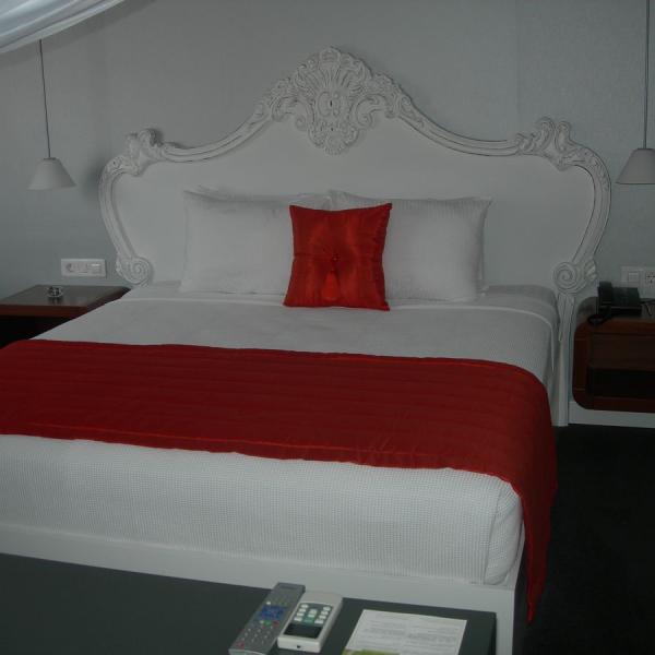 İzmir Beyond Hotel Odaları ve Genel Mekan Dekorasyonu
