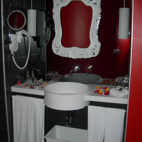 İzmir Beyond Hotel Odaları ve Genel Mekan Dekorasyonu